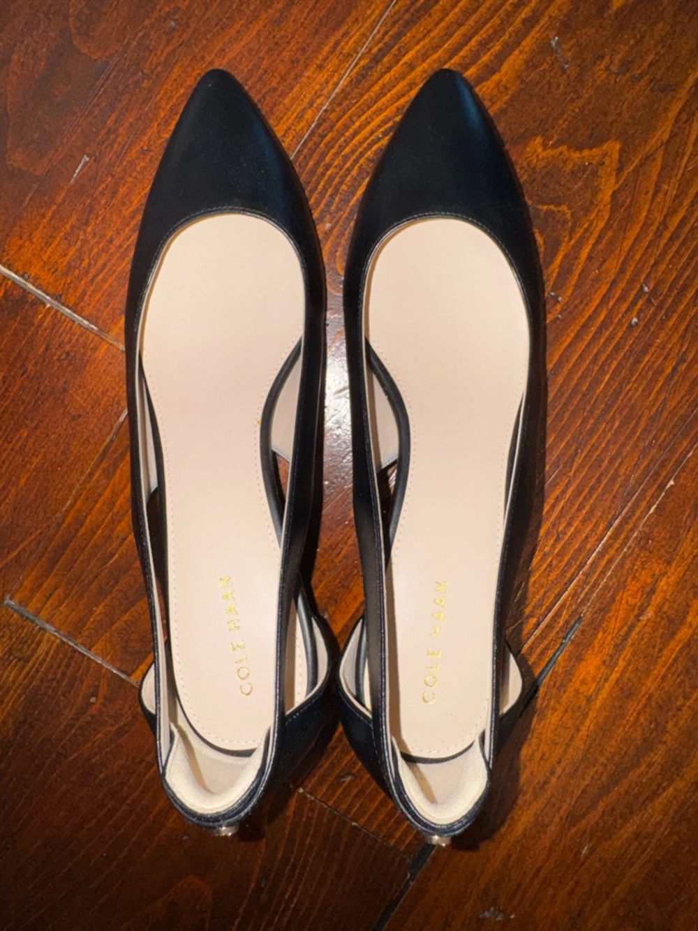 Cole‎ Haan Black Pointed Toe Cutout Block Heel Pumps - Picture 8 of 10